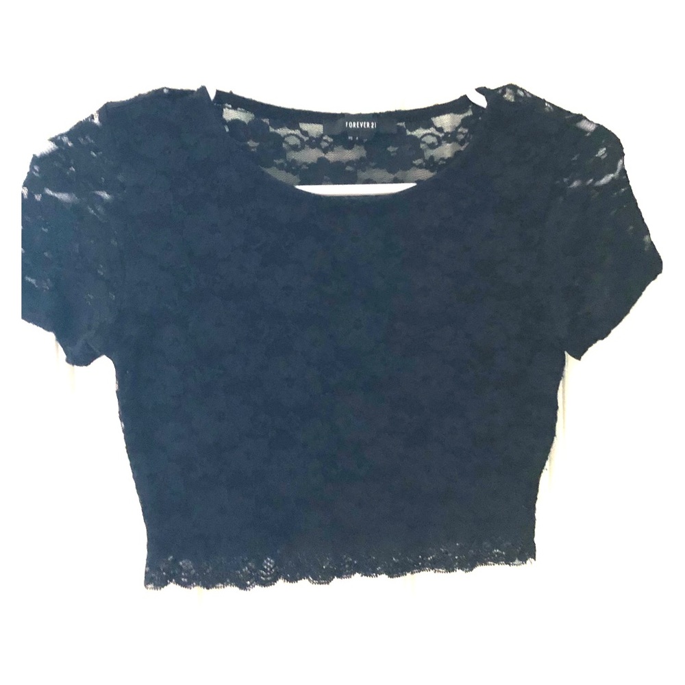 Lace croptop